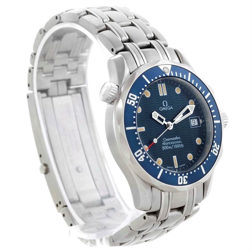 The image shows an Omega Seamaster 2561.80.00 Men
s Stainless Steel Blue Dial 2561.80.00 Men
s Stainless Steel Blue Dial watch angled to display its face, bezel, crown, and stainless steel bracelet.