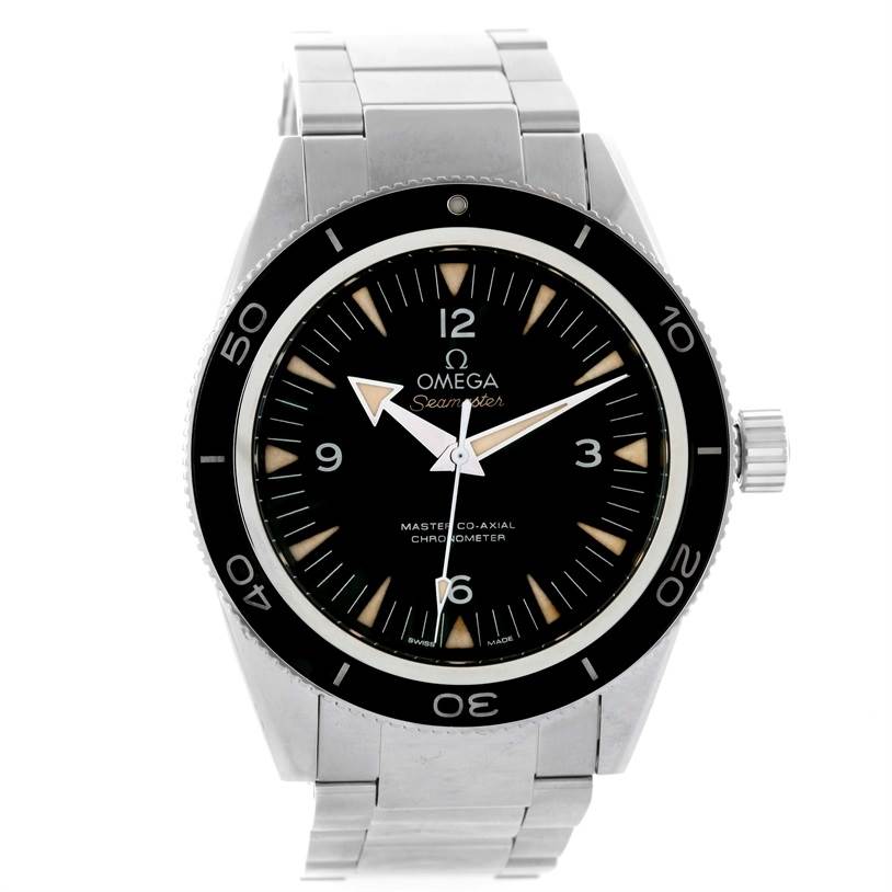 The image shows a front view of the Omega Seamaster 233.30.41.21.01.001 Men
s Stainless Steel Black Dial 233.30.41.21.01.001 Men
s Stainless Steel Black Dial watch, highlighting its dial, bezel, and bracelet.
