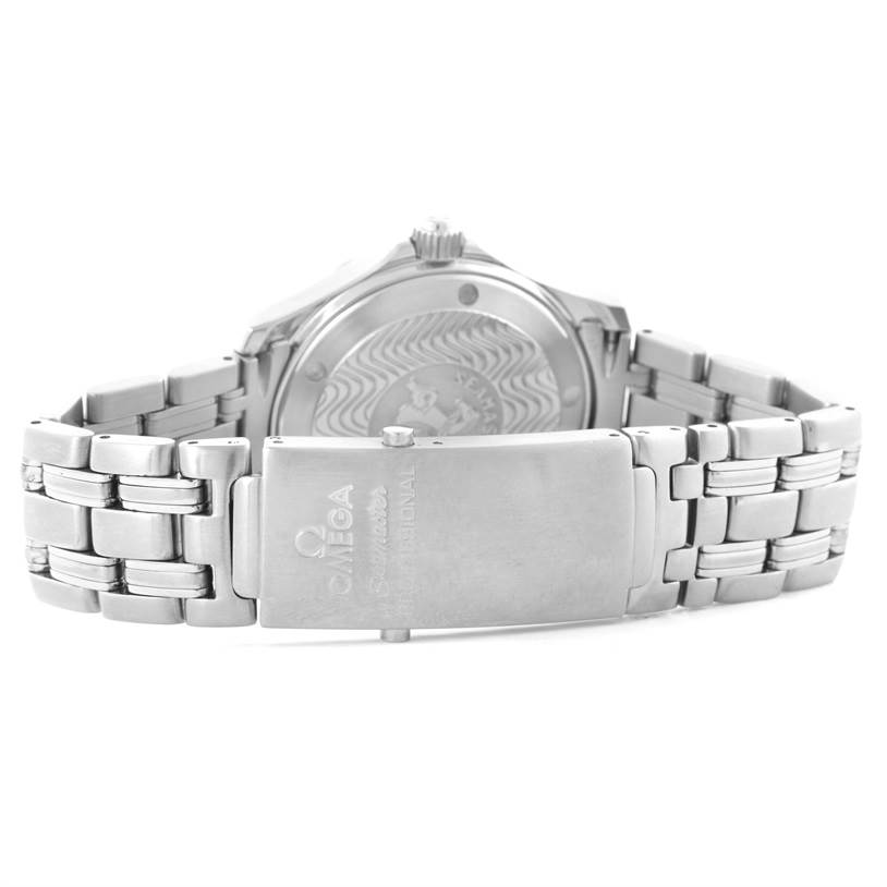 The image shows the back of the Omega Seamaster 2561.80.00 Men
s Stainless Steel Blue Dial 2561.80.00 Men
s Stainless Steel Blue Dial watch, highlighting the engraved case back and the clasp of the metal bracelet.