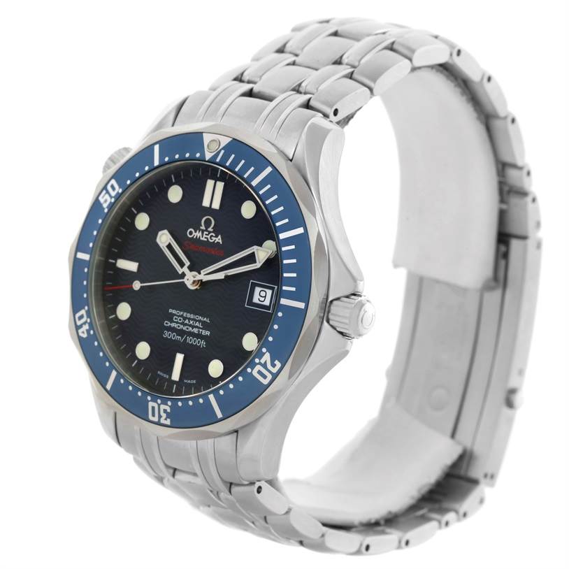 The image shows an angled view of the Omega Seamaster 2220.80.00 Men
s Stainless Steel Blue Dial 2220.80.00 Men
s Stainless Steel Blue Dial watch, highlighting its dial, bezel, bracelet, and crown.