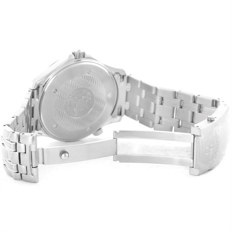 The image shows the back case, bracelet, and clasp of an Omega Seamaster 2541.80.00 Men
s Stainless Steel Blue Dial 2541.80.00 Men
s Stainless Steel Blue Dial watch at an angle.