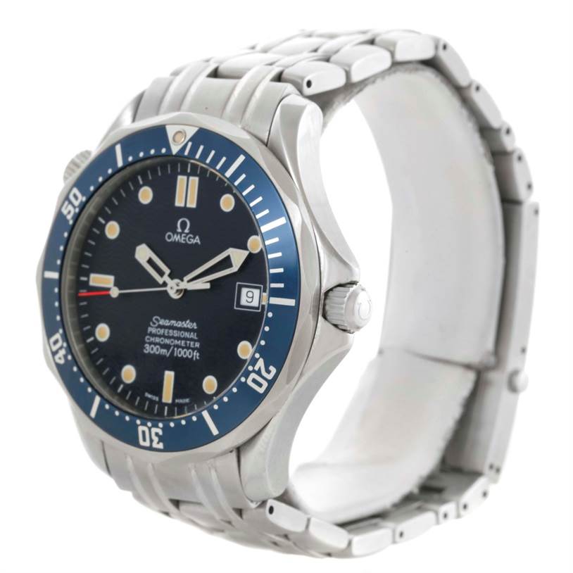 The Omega Seamaster 2531.80.00 Men
s Stainless Steel Blue Dial 2531.80.00 Men
s Stainless Steel Blue Dial watch is shown from a left front angle, highlighting the dial, bezel, date window, and portion of the bracelet.