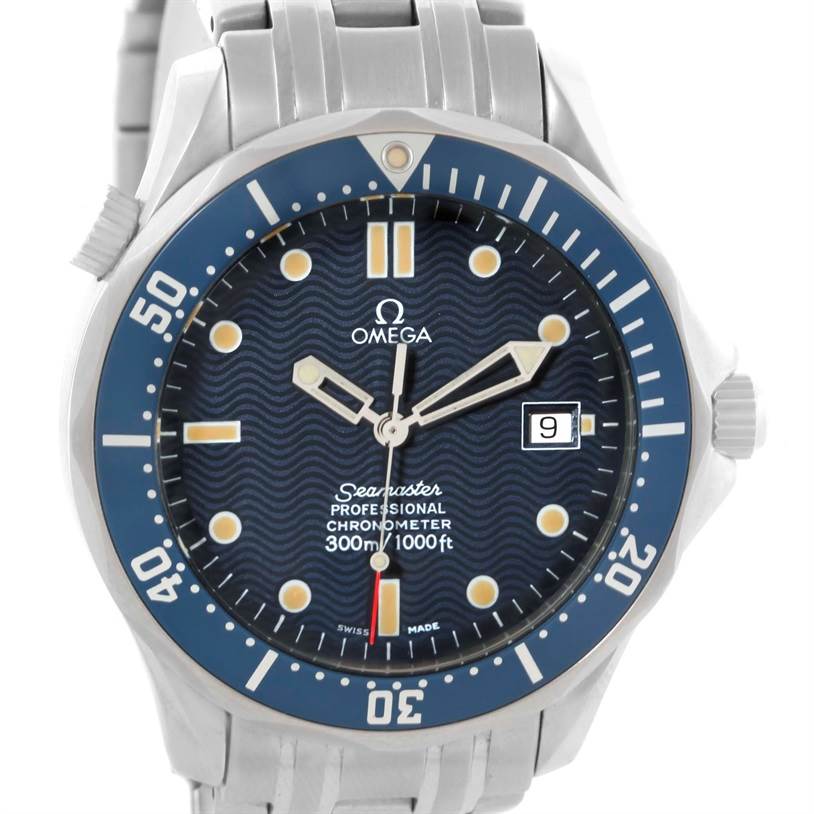 This image shows a front view of an Omega Seamaster 2531.80.00 Men
s Stainless Steel Blue Dial 2531.80.00 Men
s Stainless Steel Blue Dial watch, highlighting the dial, bezel, and part of the bracelet.