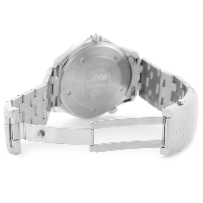 The image shows the open clasp and case back of an Omega Seamaster 2537.80.00 Men
s Stainless Steel Blue Dial 2537.80.00 Men
s Stainless Steel Blue Dial watch from a rear angle.