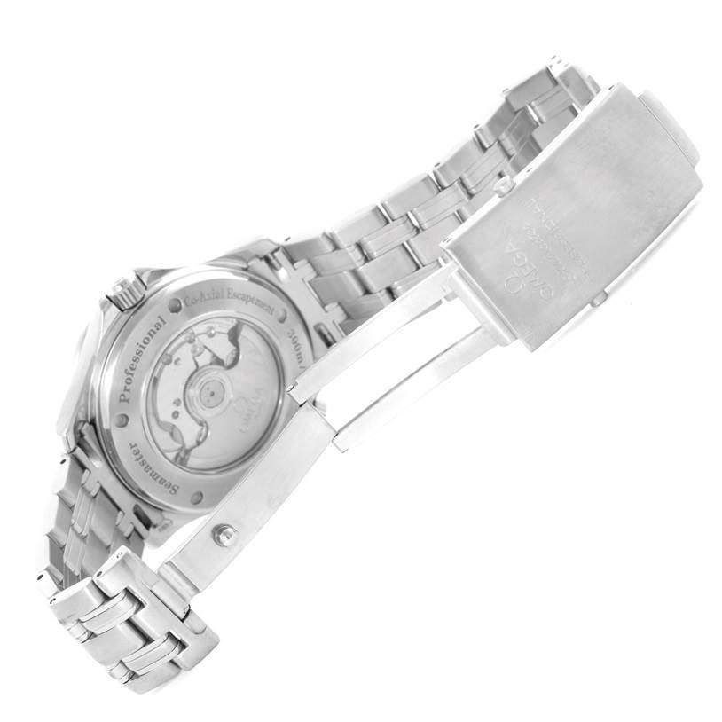 The Omega Seamaster 2535.80.00 Men
s Stainless Steel Blue Dial 2535.80.00 Men
s Stainless Steel Blue Dial watch is shown from the side angle, highlighting its case back, bracelet, and clasp.