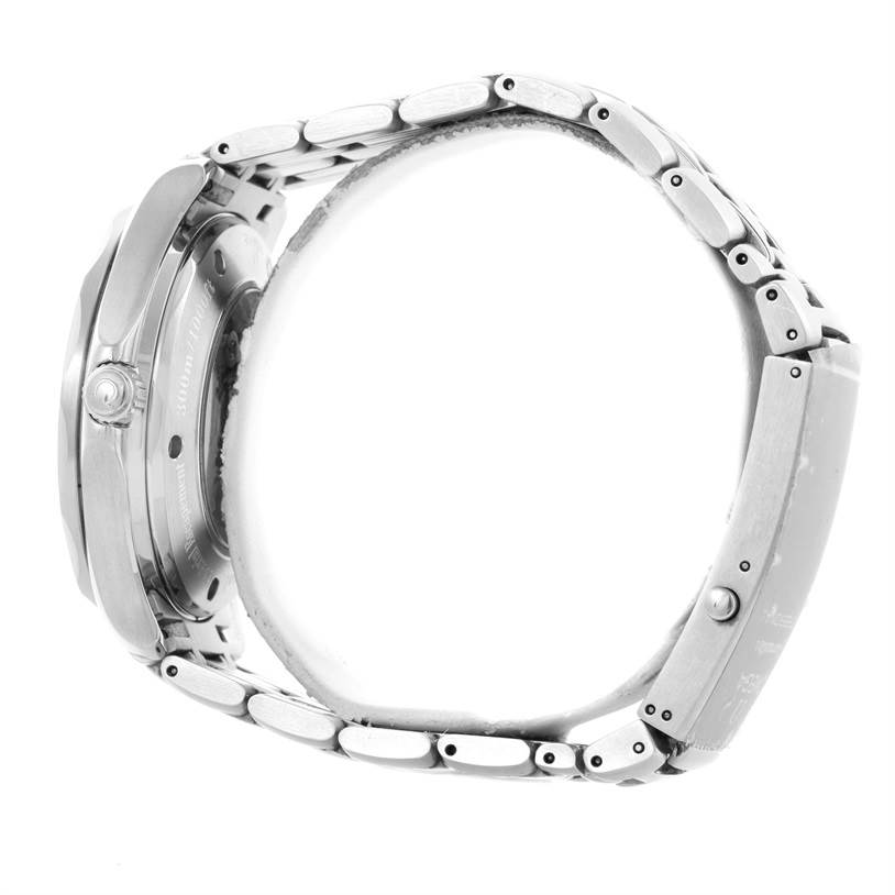 The image shows a side angle view of the Omega Seamaster 2535.80.00 Men
s Stainless Steel Blue Dial 2535.80.00 Men
s Stainless Steel Blue Dial watch, highlighting its bracelet and side of the case.