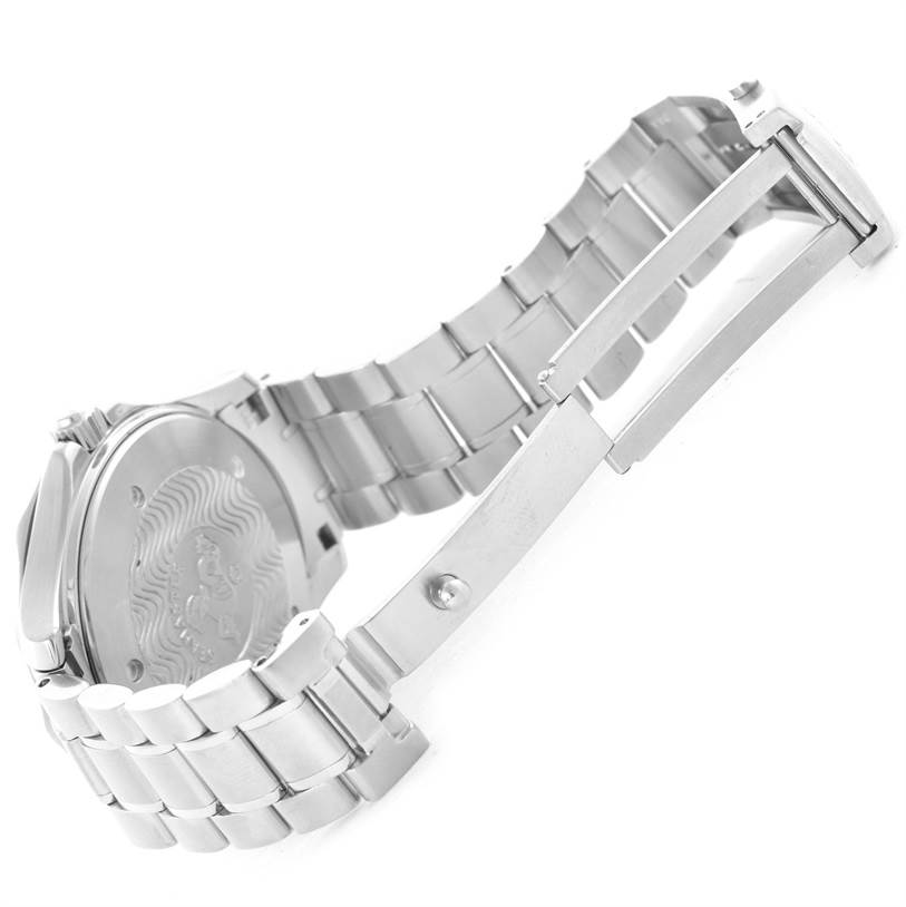 The image shows a side view of the Omega Seamaster 2254.50.00 Men
s Stainless Steel Black Dial 2254.50.00 Men
s Stainless Steel Black Dial watch, highlighting the bracelet and closed clasp.