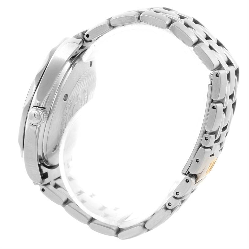 This image shows a side view of the Omega Seamaster 2534.50.00 Men
s Stainless Steel Black Dial 2534.50.00 Men
s Stainless Steel Black Dial, highlighting its crown, case, and metal bracelet links.