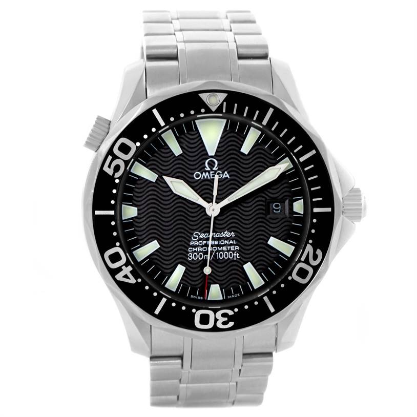 This image shows a front view of an Omega Seamaster 2254.50.00 Men
s Stainless Steel Black Dial 2254.50.00 Men
s Stainless Steel Black Dial watch, highlighting its dial, bezel, and bracelet.