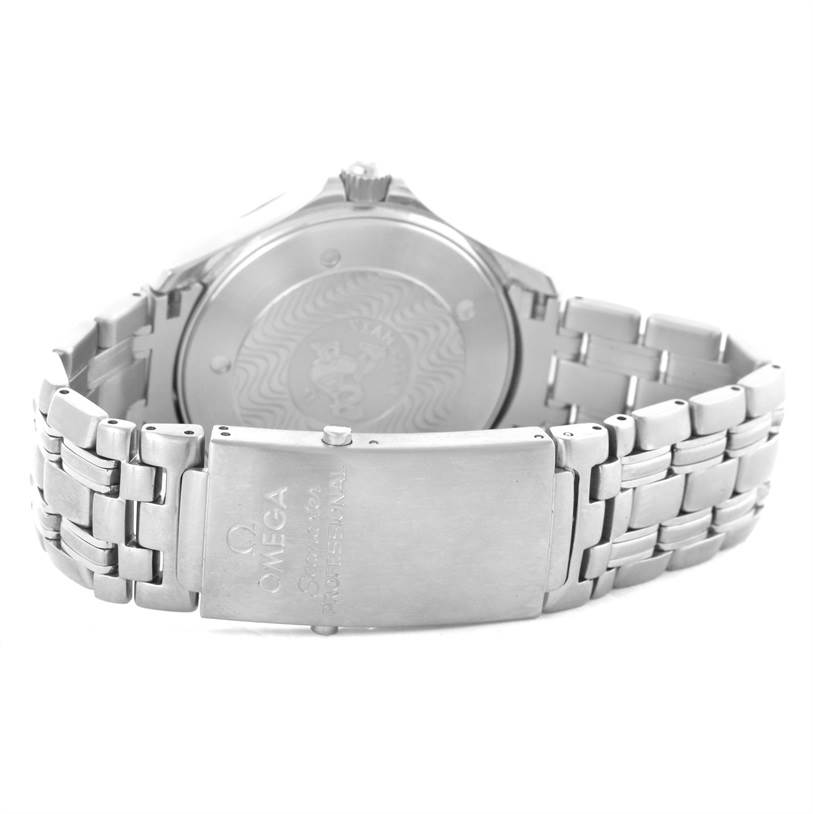 The image shows the back case, bracelet, and clasp of an Omega Seamaster 2541.80.00 Men
s Stainless Steel Blue Dial 2541.80.00 Men
s Stainless Steel Blue Dial watch from a rear angle.