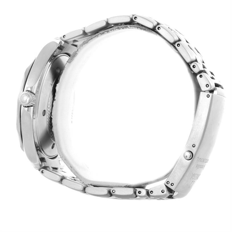 This is a side view of an Omega Seamaster 2541.80.00 Men
s Stainless Steel Blue Dial 2541.80.00 Men
s Stainless Steel Blue Dial watch displaying its metal bracelet and crown.