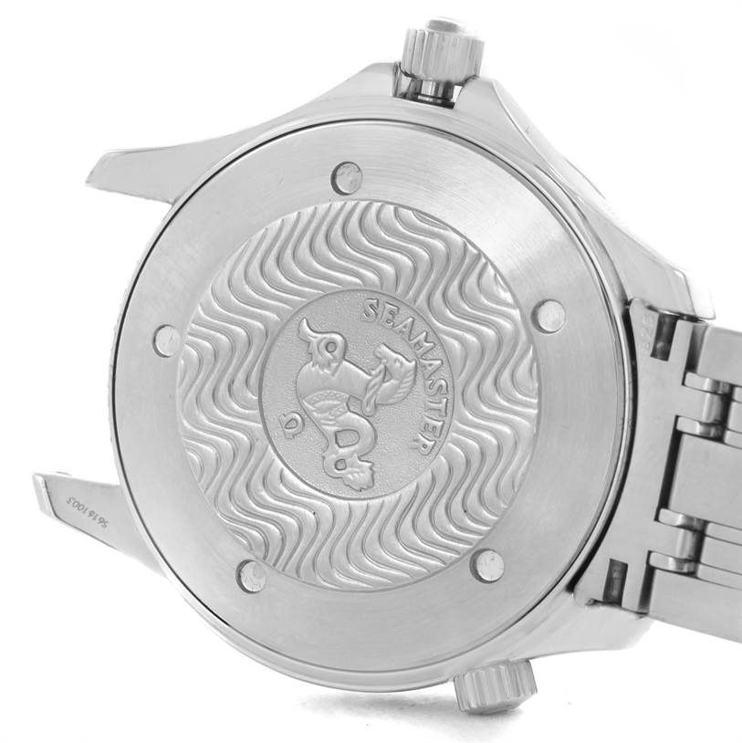 The image shows the case back and a portion of the bracelet of an Omega Seamaster 2541.80.00 Men
s Stainless Steel Blue Dial 2541.80.00 Men
s Stainless Steel Blue Dial watch.