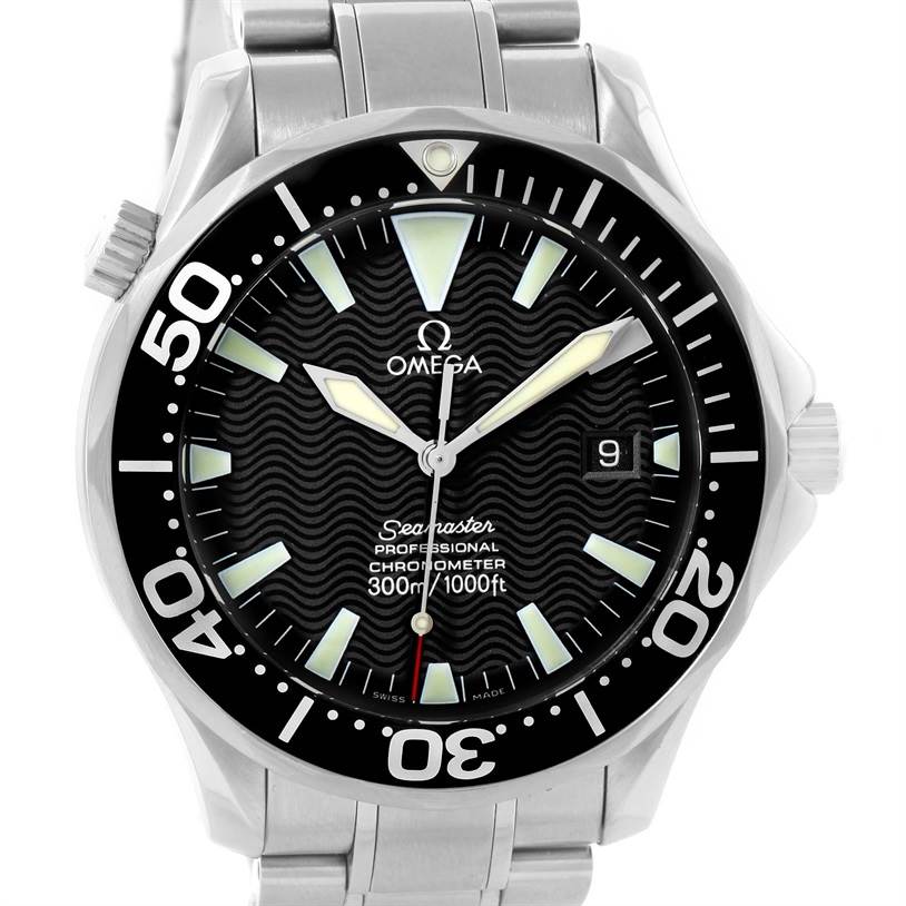 The image shows the front view of an Omega Seamaster 2254.50.00 Men
s Stainless Steel Black Dial 2254.50.00 Men
s Stainless Steel Black Dial watch, highlighting its dial, bezel, hands, and bracelet.