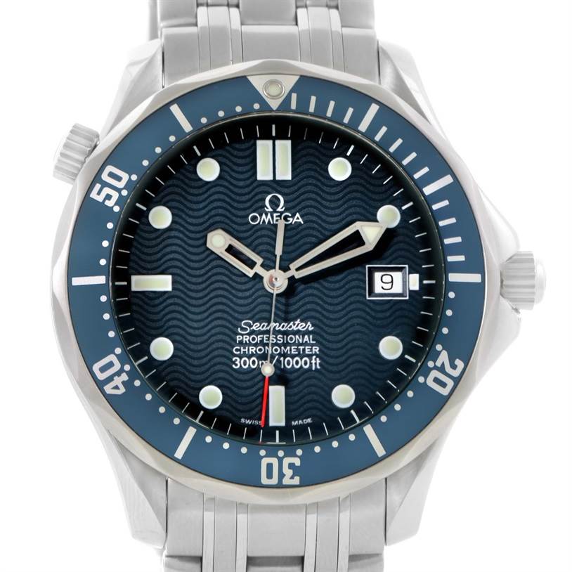 The image shows a front view of the Omega Seamaster 2531.80.00 Men
s Stainless Steel Blue Dial 2531.80.00 Men
s Stainless Steel Blue Dial watch, highlighting its dial, bezel, crown, and part of the metal bracelet.