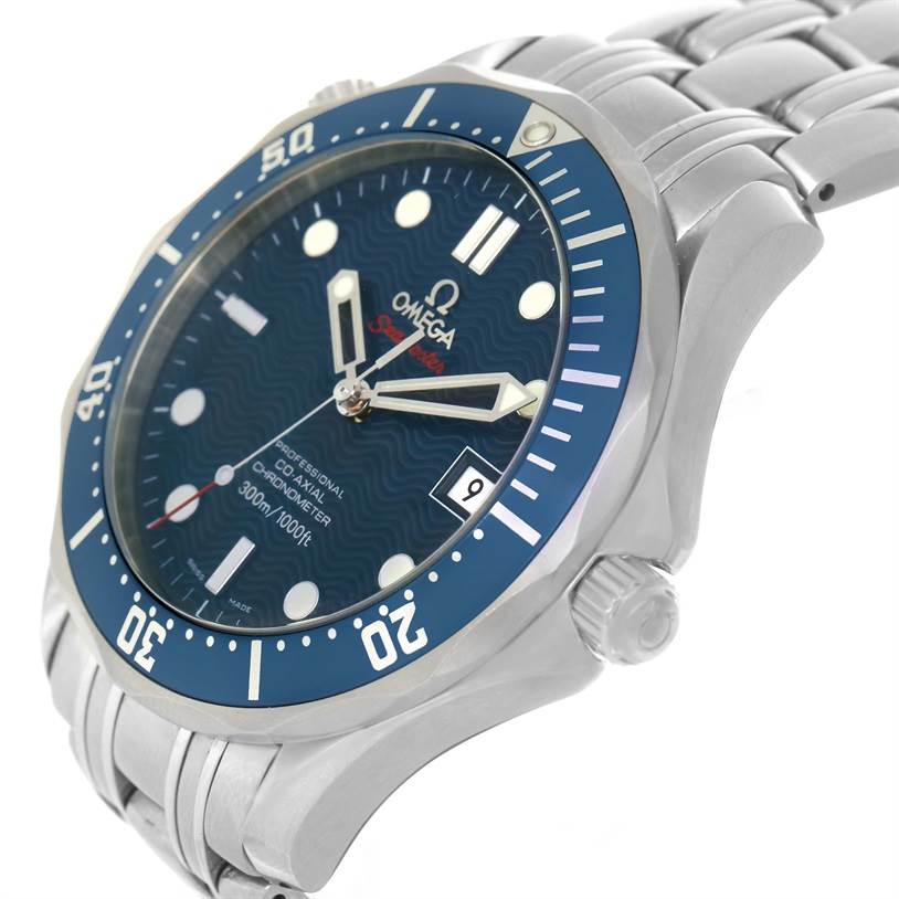 The image shows an angled view of the Omega Seamaster 2220.80.00 Men
s Stainless Steel Blue Dial 2220.80.00 Men
s Stainless Steel Blue Dial watch, highlighting the bezel, dial, hands, crown, and bracelet.