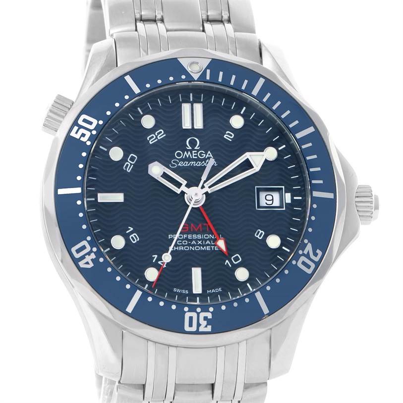 The image shows a front-facing view of an Omega Seamaster 2535.80.00 Men
s Stainless Steel Blue Dial 2535.80.00 Men
s Stainless Steel Blue Dial watch with a blue dial and stainless steel bracelet.