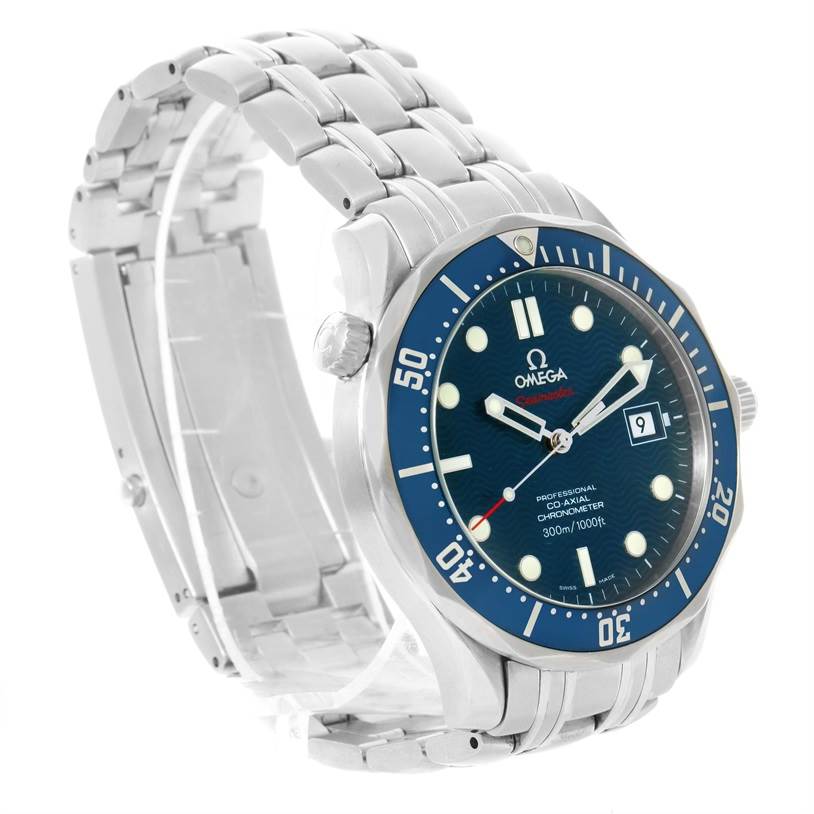 The image shows an Omega Seamaster 2220.80.00 Men
s Stainless Steel Blue Dial 2220.80.00 Men
s Stainless Steel Blue Dial watch at a slight side angle, showcasing its face, bracelet, and clasp.