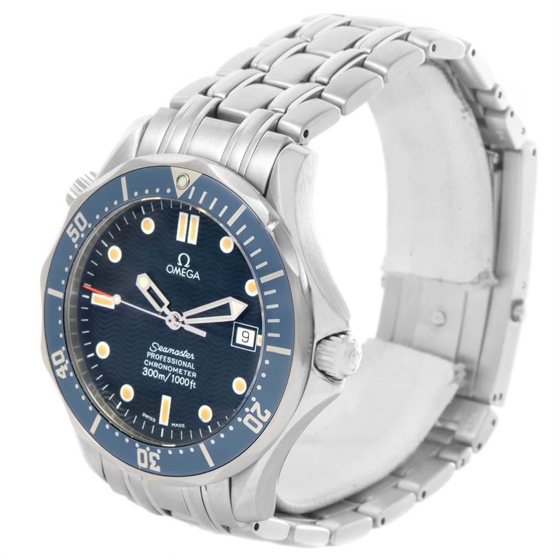 The image shows a front-side view of the Omega Seamaster 2531.80.00 Men
s Stainless Steel Blue Dial 2531.80.00 Men
s Stainless Steel Blue Dial watch, highlighting the dial, bezel, and stainless steel bracelet.