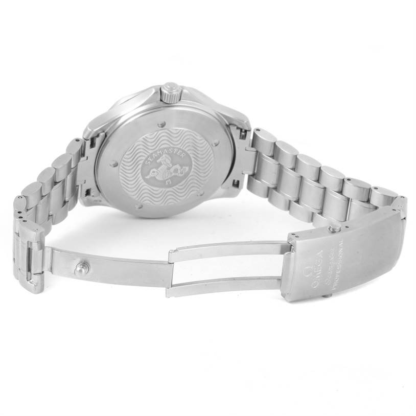 The image shows the back case and partially opened clasp of an Omega Seamaster 2538.20.00 Men
s Stainless Steel White Dial 2538.20.00 Men
s Stainless Steel White Dial watch.