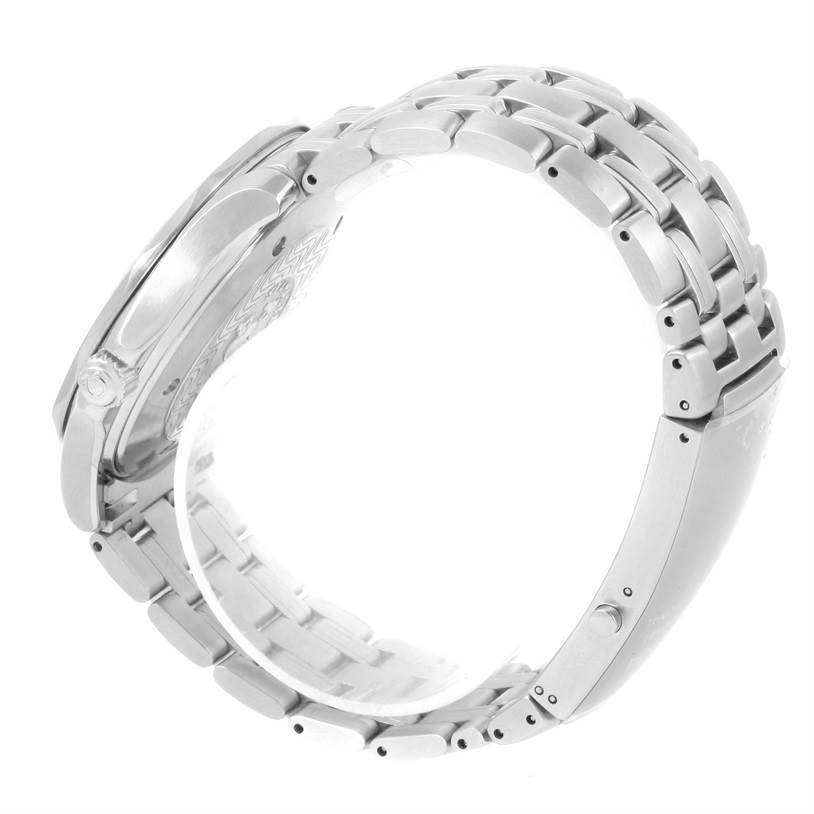 This image shows a side view of an Omega Seamaster 2531.80.00 Men
s Stainless Steel Blue Dial 2531.80.00 Men
s Stainless Steel Blue Dial watch, highlighting the bracelet, clasp, and case back.