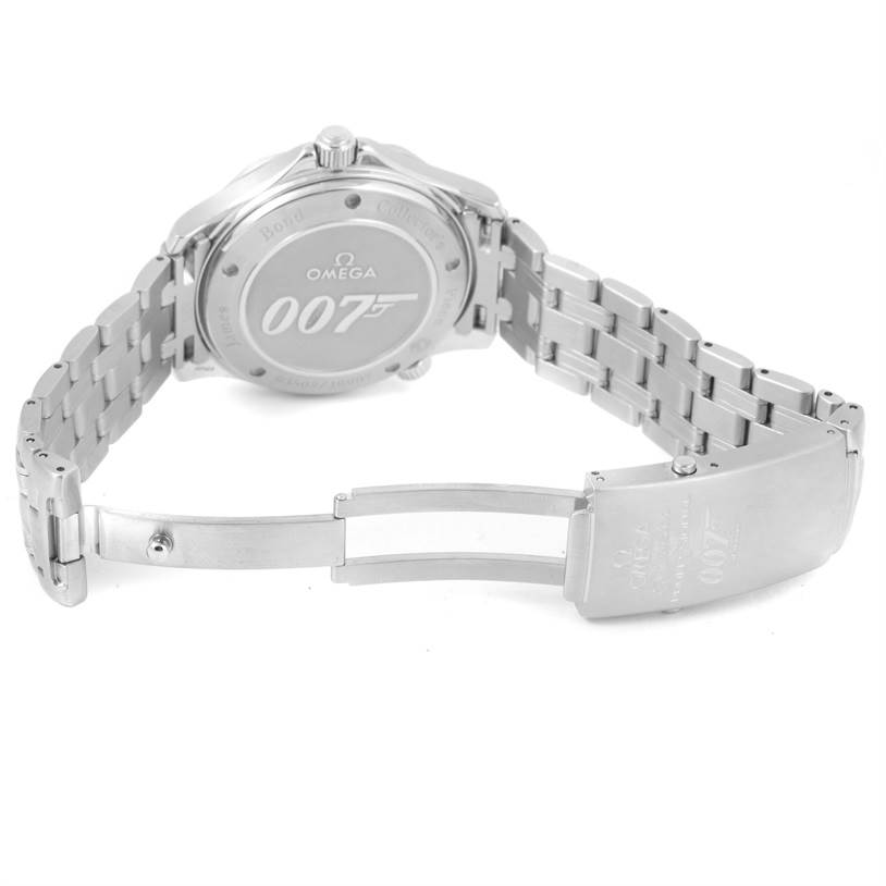 The image shows the back case and open clasp of an Omega Seamaster 212.30.41.20.01.001 Men
s Stainless Steel Black Dial 212.30.41.20.01.001 Men
s Stainless Steel Black Dial watch, emphasizing the "007" engraving.