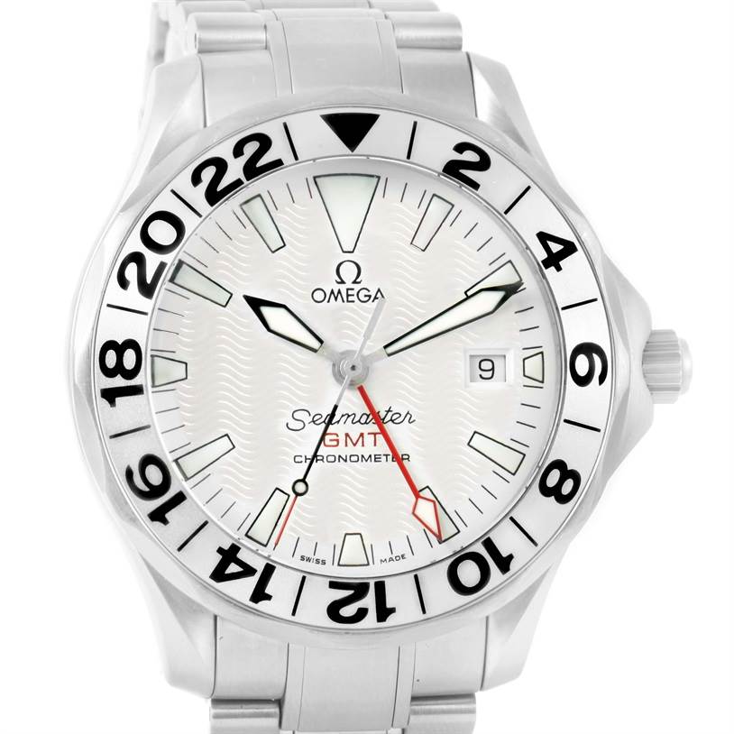 The Omega Seamaster 2538.20.00 Men
s Stainless Steel White Dial 2538.20.00 Men
s Stainless Steel White Dial watch is shown from a front angle, displaying its face, bezel, bracelet, and crown.