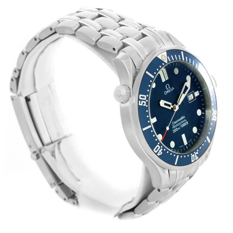 The image shows a side angle of the Omega Seamaster 2541.80.00 Men
s Stainless Steel Blue Dial 2541.80.00 Men
s Stainless Steel Blue Dial watch, highlighting its steel bracelet, blue bezel, and dial.
