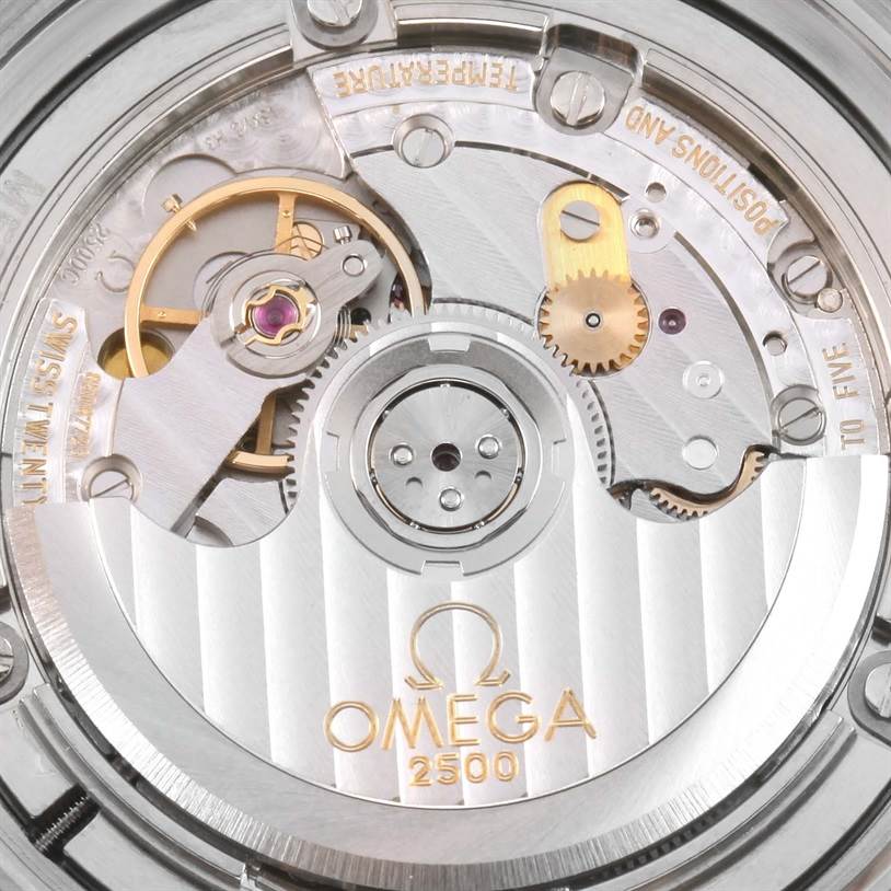 The image shows the movement mechanism of the Omega Seamaster 2220.80.00 Men
s Stainless Steel Blue Dial 2220.80.00 Men
s Stainless Steel Blue Dial model, specifically the Omega 2500 caliber.