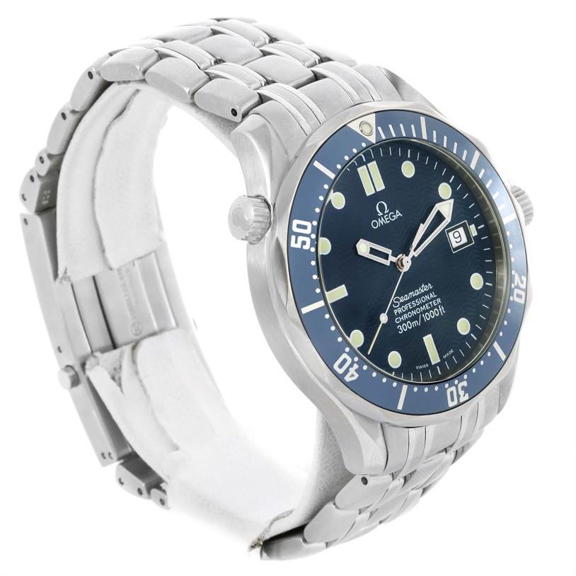 The image shows an Omega Seamaster 2531.80.00 Men
s Stainless Steel Blue Dial 2531.80.00 Men
s Stainless Steel Blue Dial watch at an oblique angle, highlighting the face, bezel, crown, and metal bracelet.