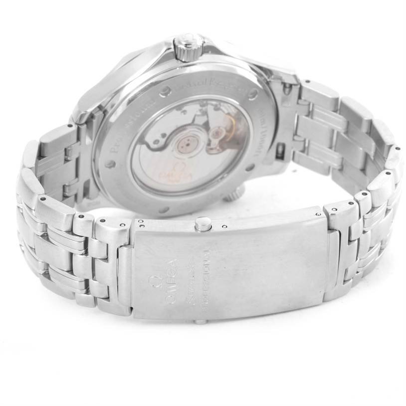 The image shows the back view of the Omega Seamaster 2535.80.00 Men
s Blue Dial 2535.80.00 Men
s Blue Dial watch, focusing on the transparent case back and metal bracelet clasp.