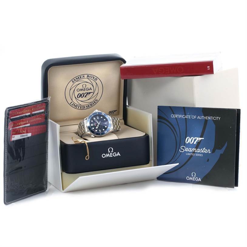 The Omega Seamaster 2226.80.00 Men
s Stainless Steel Blue Dial 2226.80.00 Men
s Stainless Steel Blue Dial watch is shown in its open presentation box, accompanied by a certificate of Best Quality
ity and other accessories.