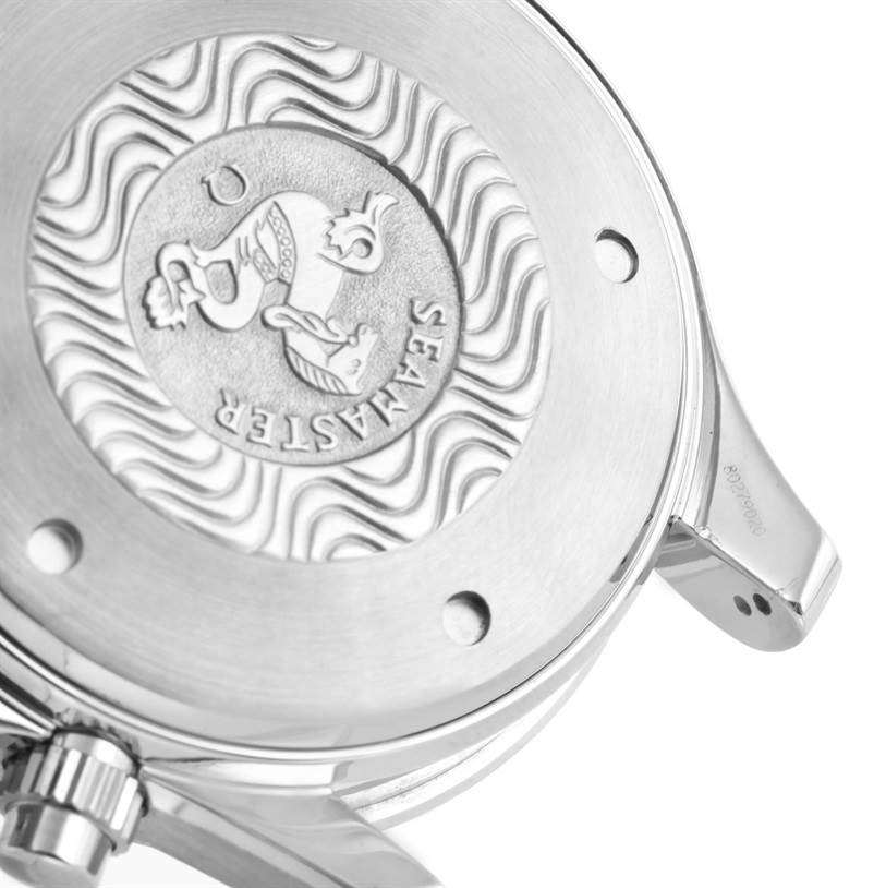 The image shows the case back of an Omega Seamaster 2599.80.00 Men
s Stainless Steel Blue Dial 2599.80.00 Men
s Stainless Steel Blue Dial watch with its detailing and crown visible.