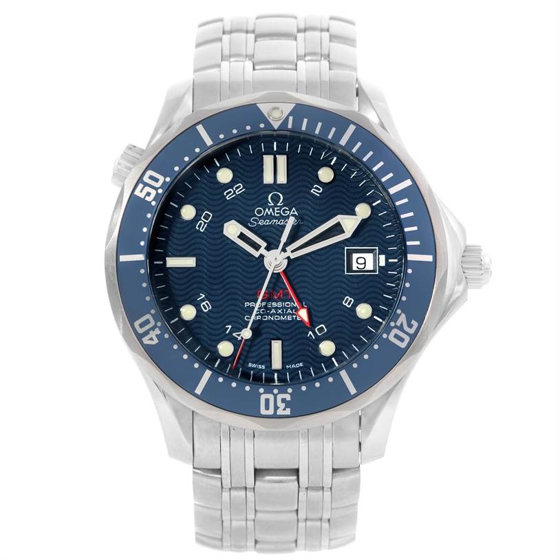 The image shows a front view of an Omega Seamaster 2535.80.00 Men
s Stainless Steel Blue Dial 2535.80.00 Men
s Stainless Steel Blue Dial watch, highlighting its face, bezel, and metal bracelet band.