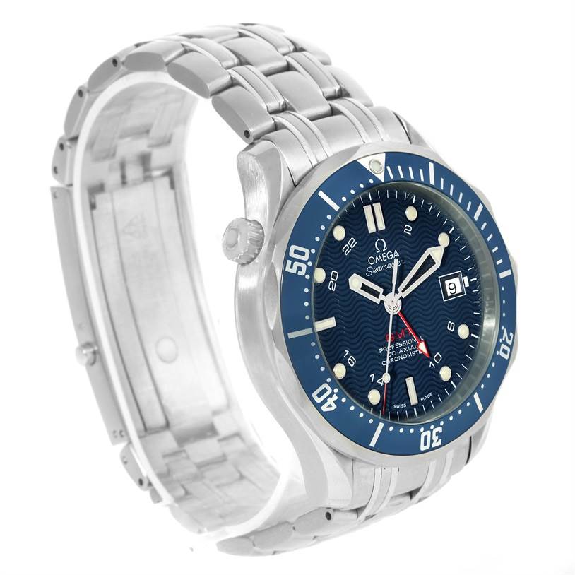 The image shows an Omega Seamaster 2535.80.00 Men
s Stainless Steel Blue Dial 2535.80.00 Men
s Stainless Steel Blue Dial watch from a three-quarter angle, highlighting the face, bezel, crown, and metal bracelet.