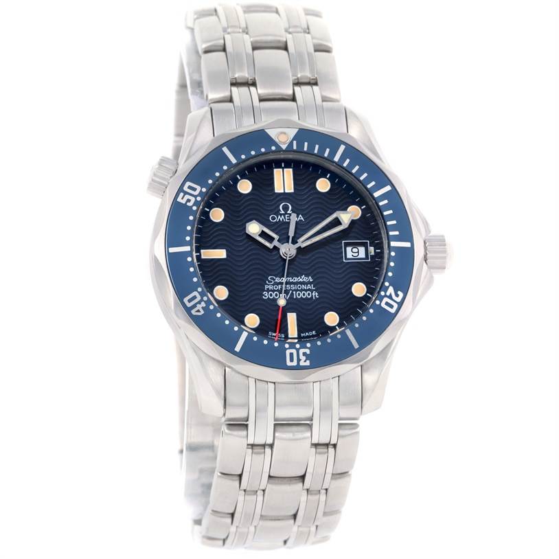 The image shows a front angle of the Omega Seamaster 2561.80.00 Men
s Stainless Steel Blue Dial 2561.80.00 Men
s Stainless Steel Blue Dial watch, highlighting the face, bezel, crown, and metal bracelet.