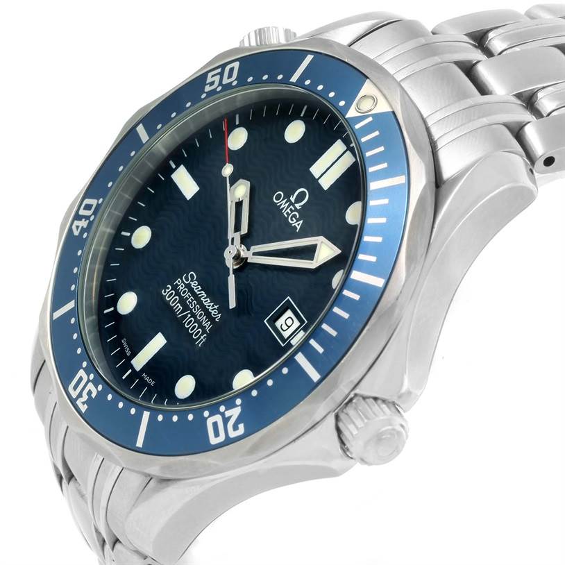 The image shows an angled view of the Omega Seamaster 2541.80.00 Men
s Stainless Steel Blue Dial 2541.80.00 Men
s Stainless Steel Blue Dial watch, highlighting its blue dial, rotating bezel, crown, and part of the stainless steel bracelet.
