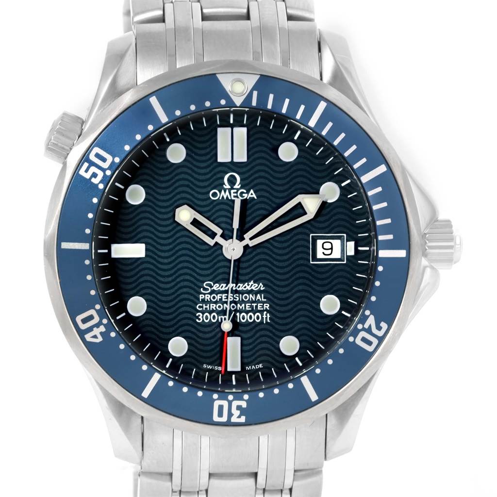 Front view of the Omega Seamaster 2531.80.00 Men
s Stainless Steel Blue Dial 2531.80.00 Men
s Stainless Steel Blue Dial watch showing the dial, bezel, hands, and date window.
