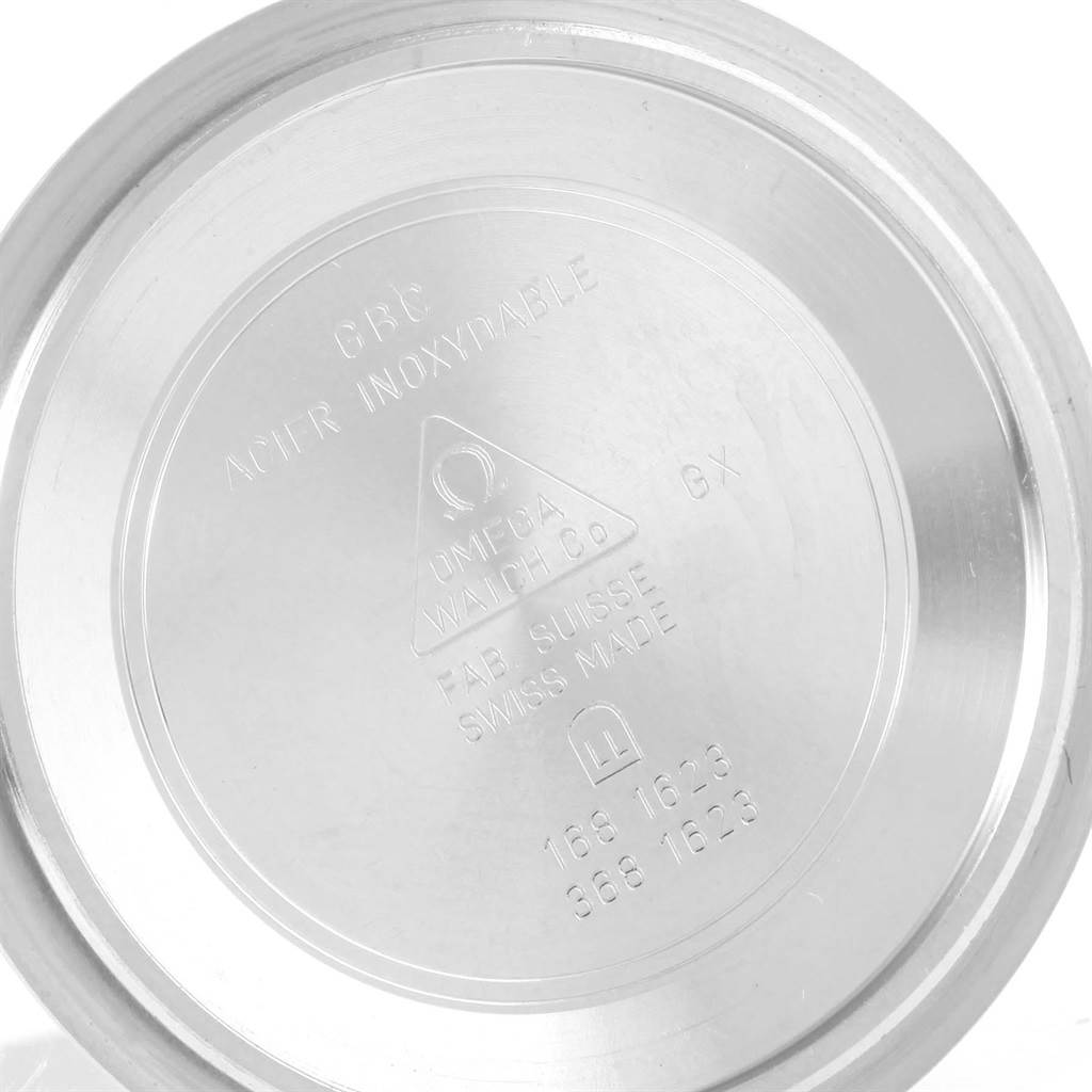 This image shows the inside of the case back for an Omega Seamaster 2531.80.00 Men
s Stainless Steel Blue Dial 2531.80.00 Men
s Stainless Steel Blue Dial watch.