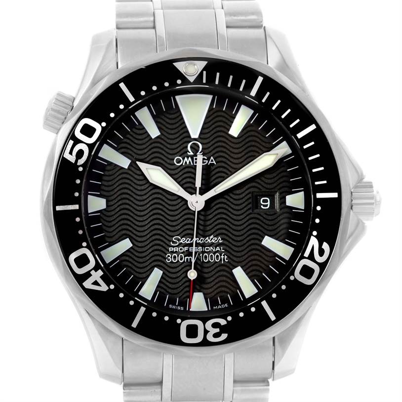 This image shows a front view of the Omega Seamaster 2264.50.00 Men
s Stainless Steel Black Dial 2264.50.00 Men
s Stainless Steel Black Dial watch, featuring its face, bezel, and part of the bracelet.