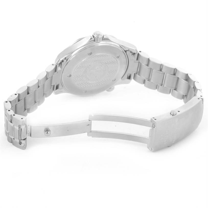 The image shows the open clasp and back case of the Omega Seamaster 2264.50.00 Men
s Stainless Steel Black Dial 2264.50.00 Men
s Stainless Steel Black Dial watch, highlighting the bracelet and caseback.