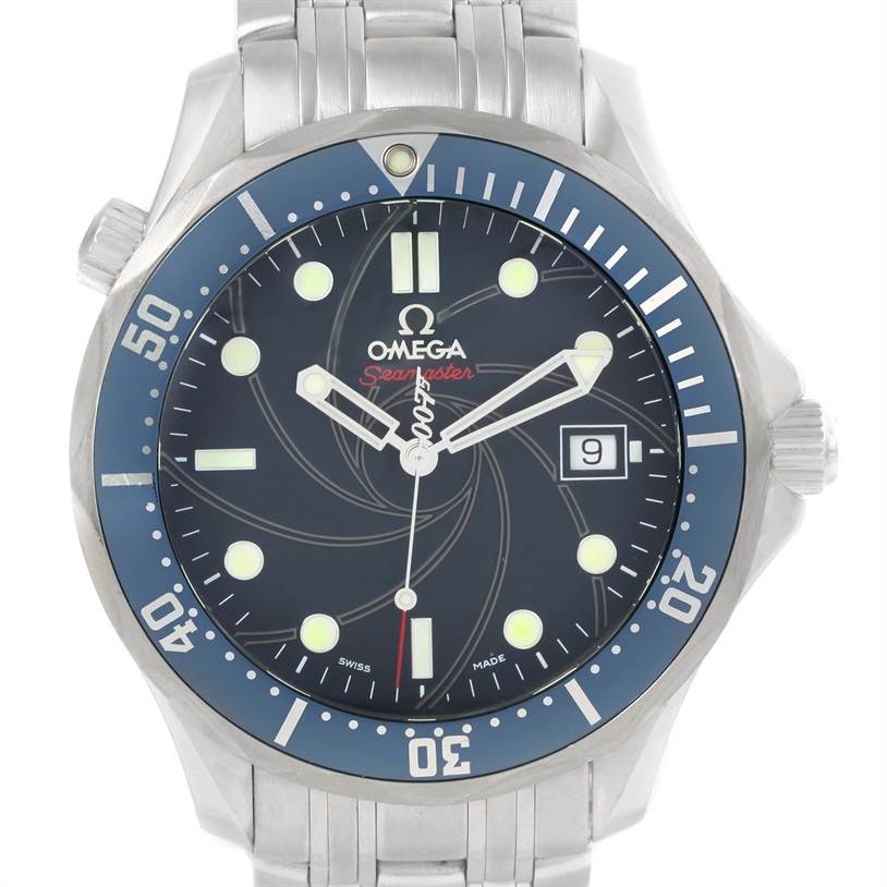 The image shows a frontal view of the Omega Seamaster 2226.80.00 Men
s Stainless Steel Blue Dial 2226.80.00 Men
s Stainless Steel Blue Dial watch, highlighting the dial, bezel, hands, and part of the bracelet.