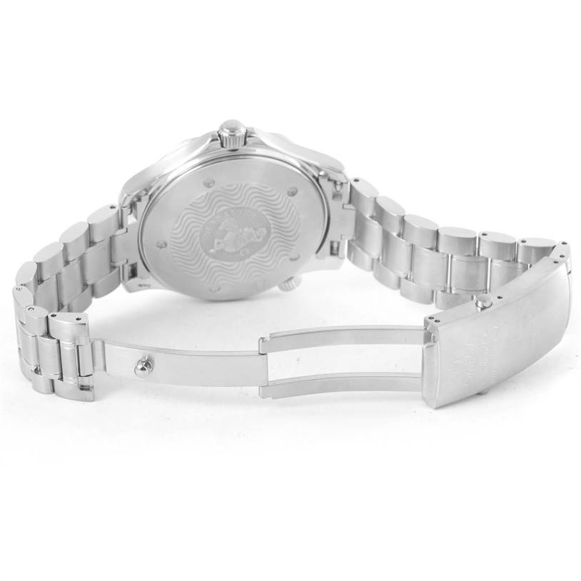 The image shows the back view of an Omega Seamaster 2254 50 00 Men
s Stainless Steel Black Dial 2254 50 00 Men
s Stainless Steel Black Dial watch, highlighting the closed case back and stainless steel bracelet.