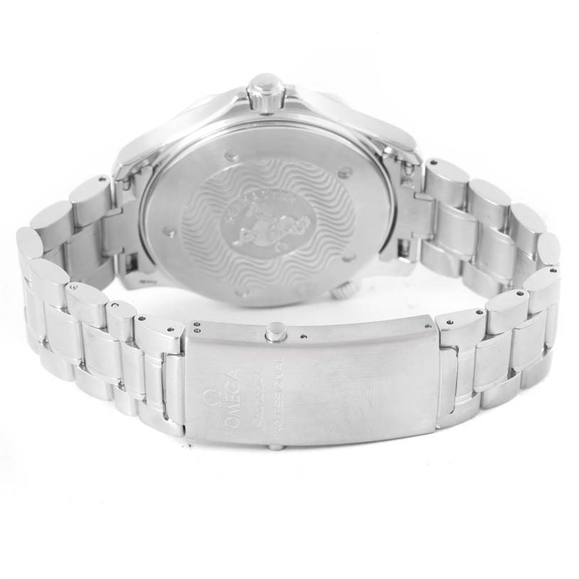 The image shows the back case and bracelet of an Omega Seamaster 2254 50 00 Men
s Stainless Steel Black Dial 2254 50 00 Men
s Stainless Steel Black Dial watch, highlighting the case back and clasp.