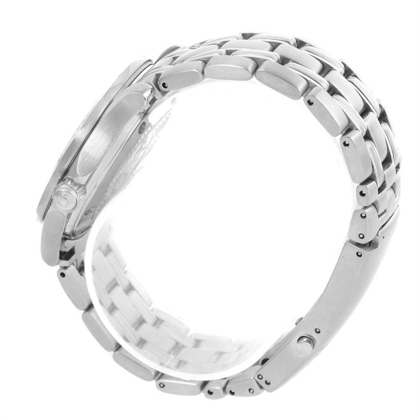 This image shows a side view of the Omega Seamaster 2561.80.00 Men
s Stainless Steel Blue Dial 2561.80.00 Men
s Stainless Steel Blue Dial watch, focusing on its case, bezel, and stainless steel bracelet.