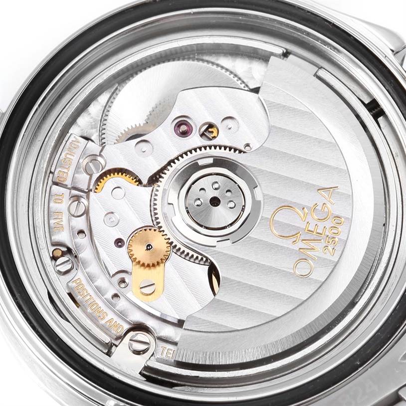 The image shows a close-up of the movement mechanism of the Omega Seamaster 212.30.36.20.01.001 Men
s Stainless Steel Black Dial 212.30.36.20.01.001 Men
s Stainless Steel Black Dial watch model 2500.