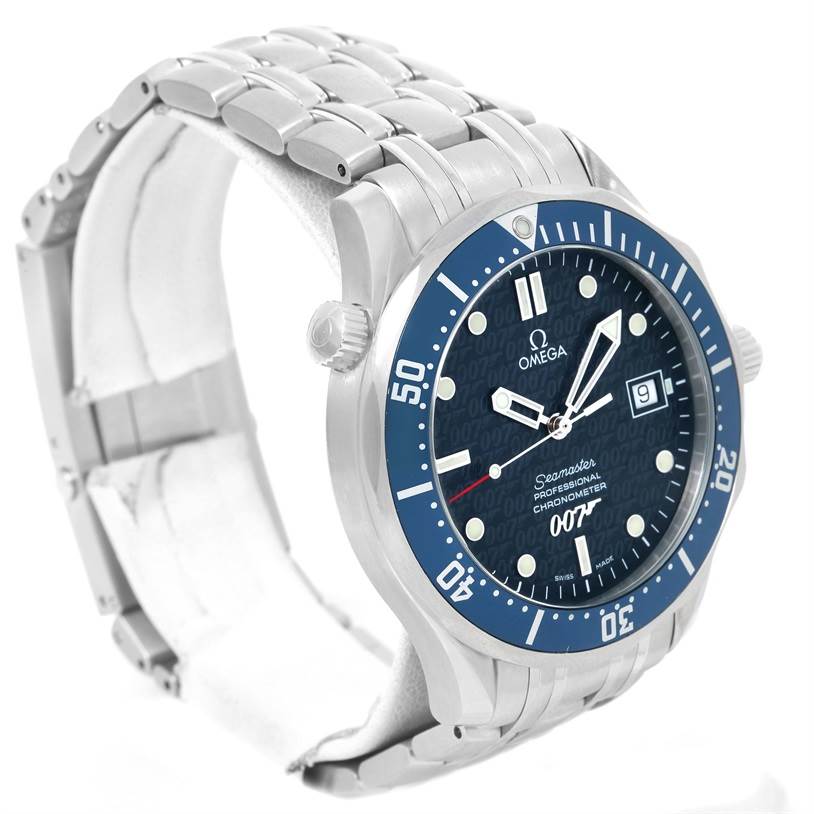 The image shows a side angle of an Omega Seamaster 2537.80.00 Men
s Stainless Steel Blue Dial 2537.80.00 Men
s Stainless Steel Blue Dial watch, highlighting the dial, bezel, and bracelet.
