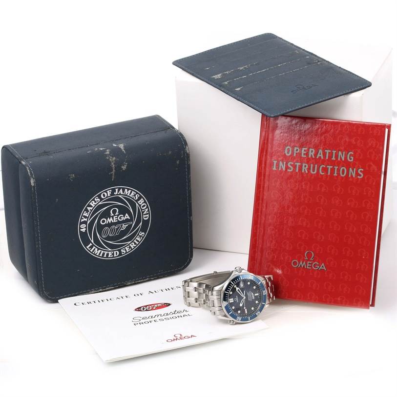 The image shows an Omega Seamaster 2537.80.00 Men
s Stainless Steel Blue Dial 2537.80.00 Men
s Stainless Steel Blue Dial watch with its box, operating instructions, certificate, and black pouch.