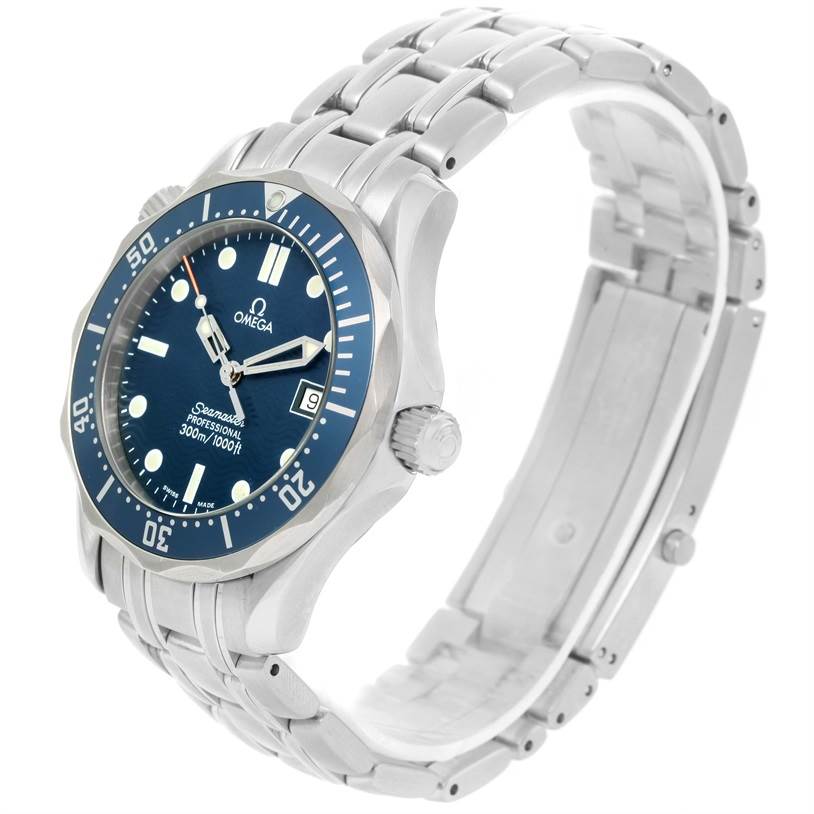 This image shows an angled view of the Omega Seamaster 2561.80.00 Men
s Stainless Steel Blue Dial 2561.80.00 Men
s Stainless Steel Blue Dial watch, displaying the face, bezel, crown, and metal bracelet.