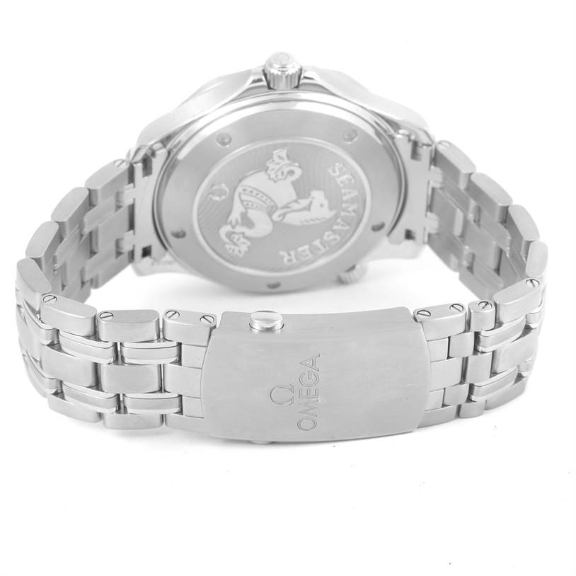 This image shows the back view of an Omega Seamaster 212.30.41.20.01.003 Men
s Stainless Steel Black Dial 212.30.41.20.01.003 Men
s Stainless Steel Black Dial watch, highlighting the case back and stainless steel bracelet with the clasp.