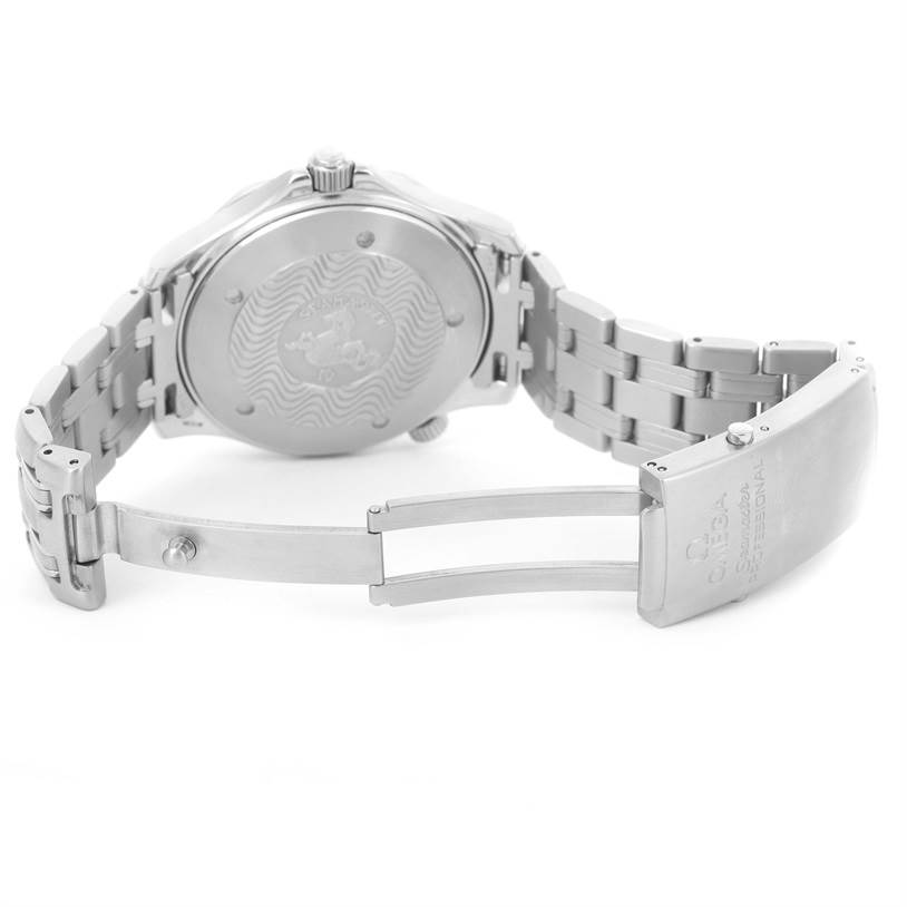 The image shows the back case and partially opened stainless steel bracelet of an Omega Seamaster 2531.80.00 Men
s Stainless Steel Blue Dial 2531.80.00 Men
s Stainless Steel Blue Dial watch.